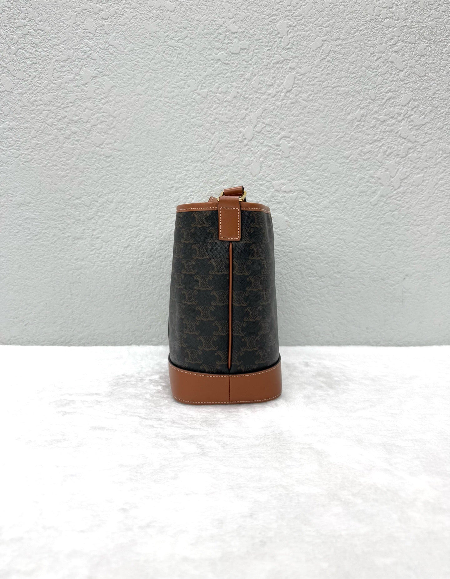 Celine - Triomphe Small Bucket Bag - Leather - Brown - (Small)