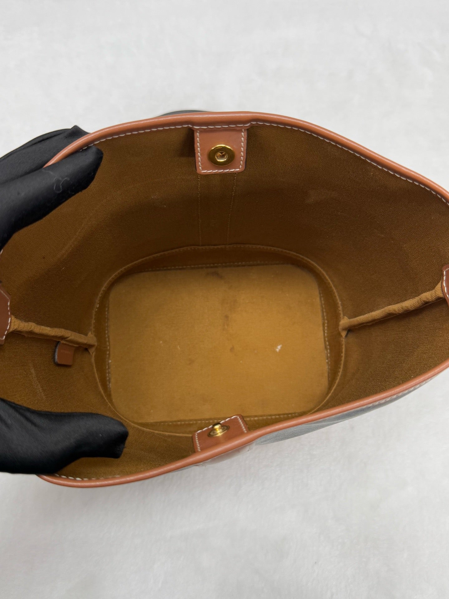 Celine - Triomphe Small Bucket Bag - Leather - Brown - (Small)