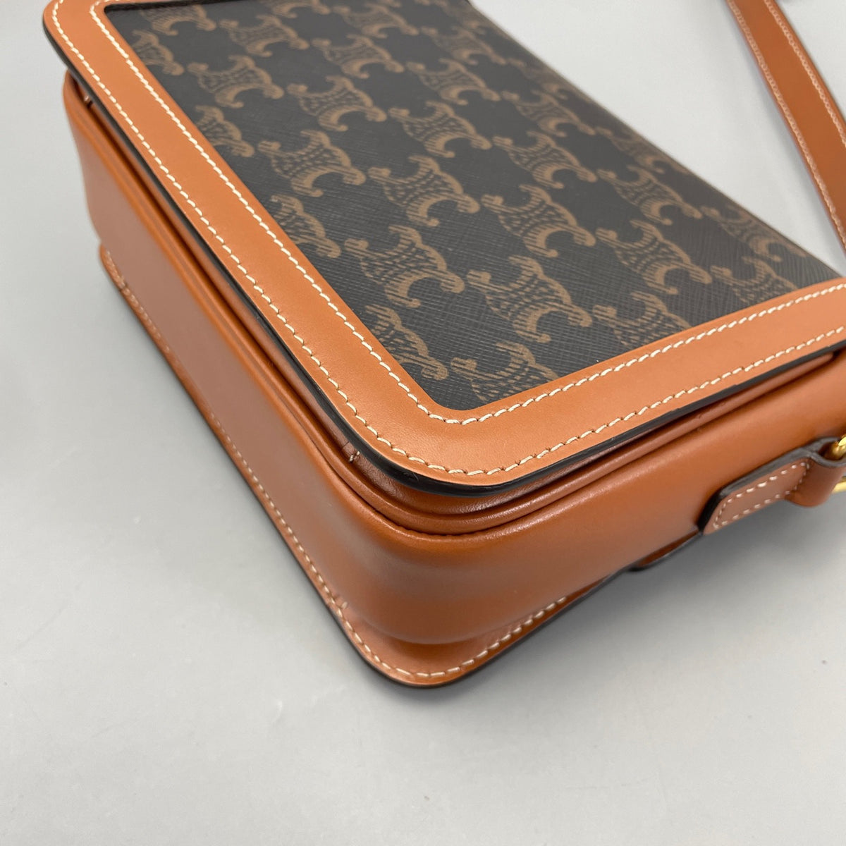 Celine - Triomphe Teen - Leather - Brown - (mini)