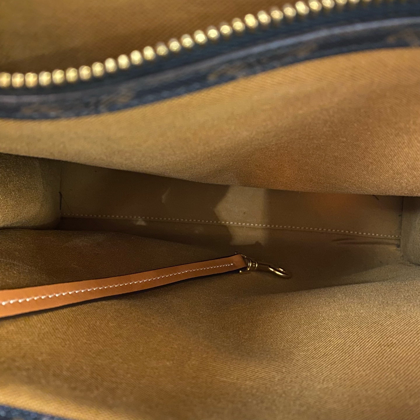 Celine - Triomphe Vertical Cabas - Triomphe coated canvas with calfskin leather trim - Brown - (medium)