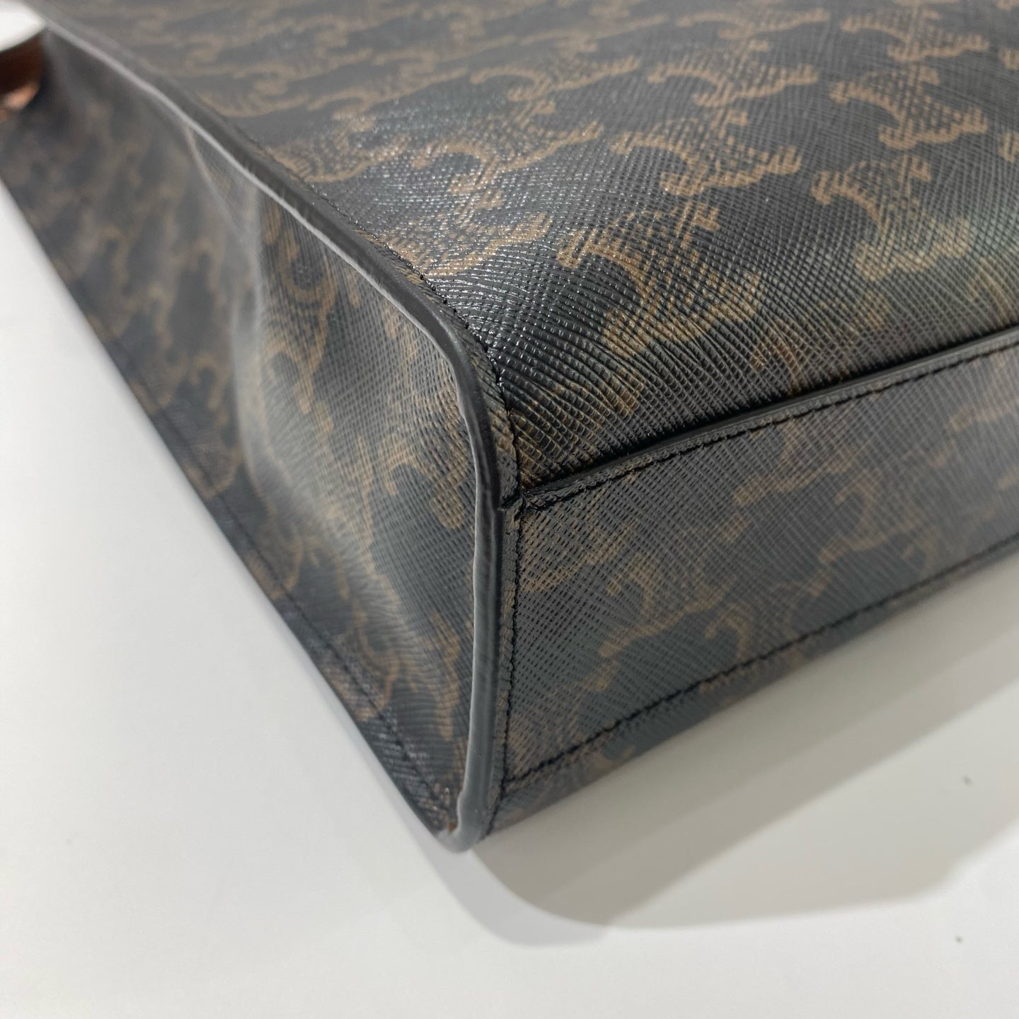 Celine - Triomphe Vertical Cabas - Triomphe coated canvas with calfskin leather trim - Brown - (medium)