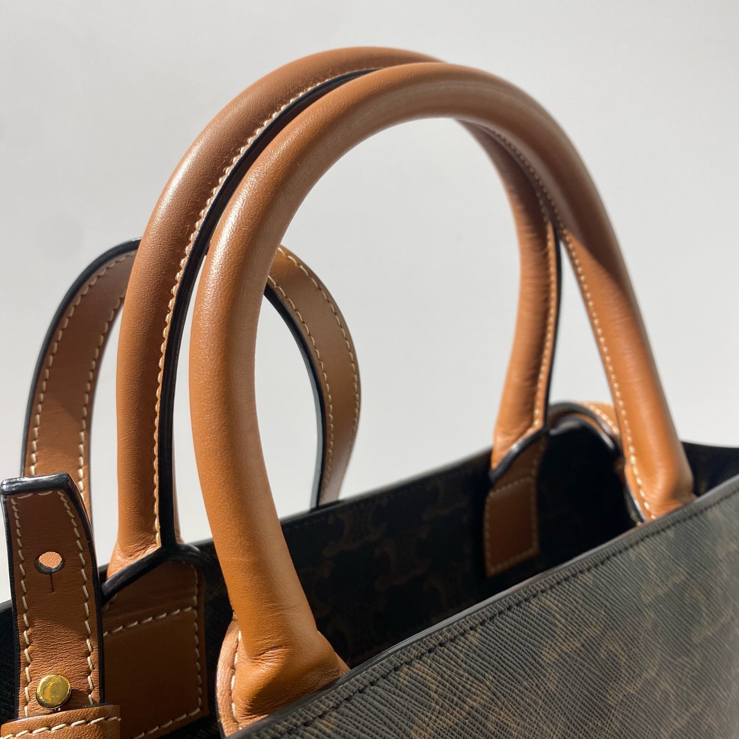 Celine - Triomphe Vertical Cabas - Triomphe coated canvas with calfskin leather trim - Brown - (medium)