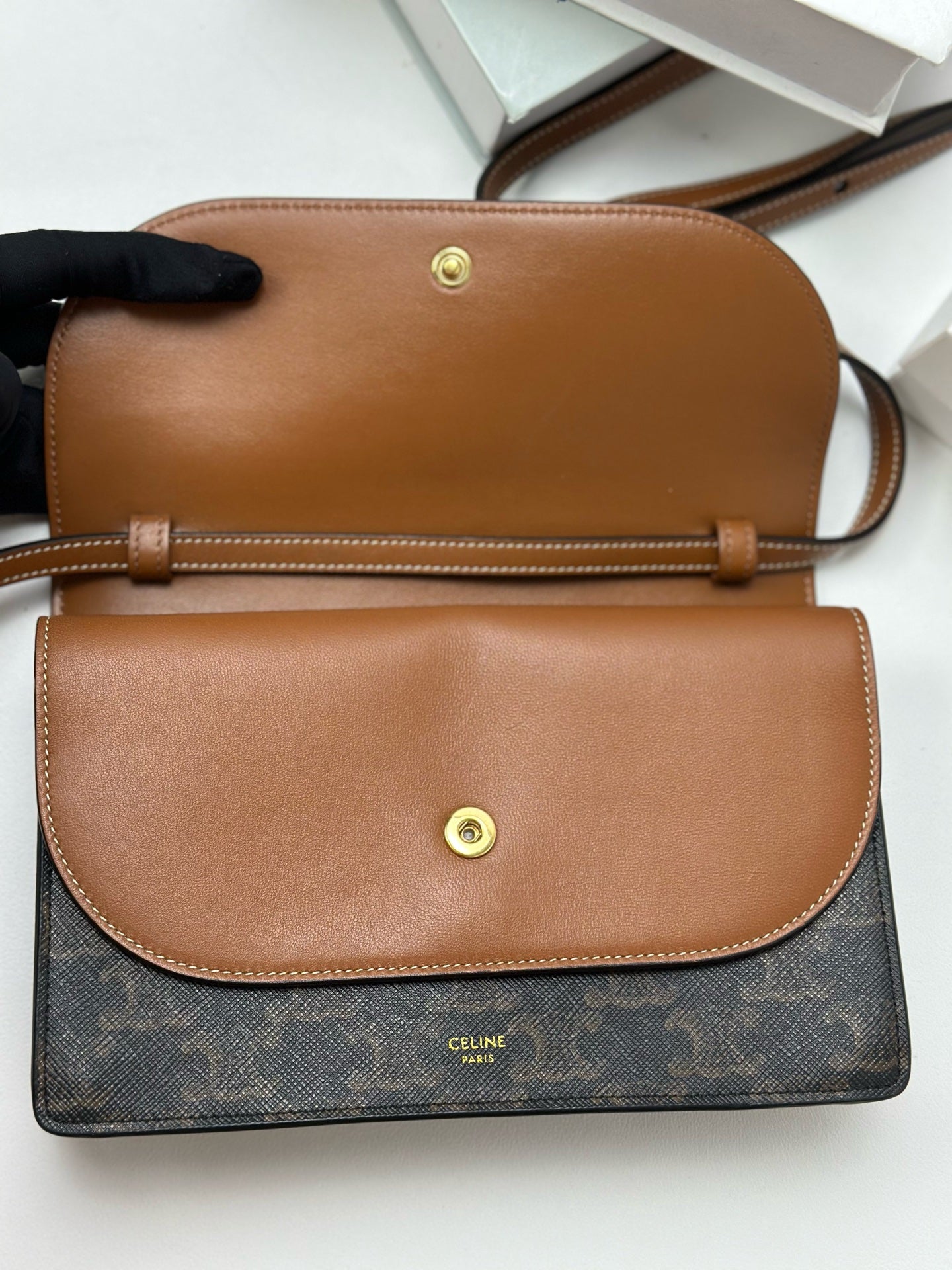 Celine - Triomphe Wallet on Chain - Leather - Brown - (mini)