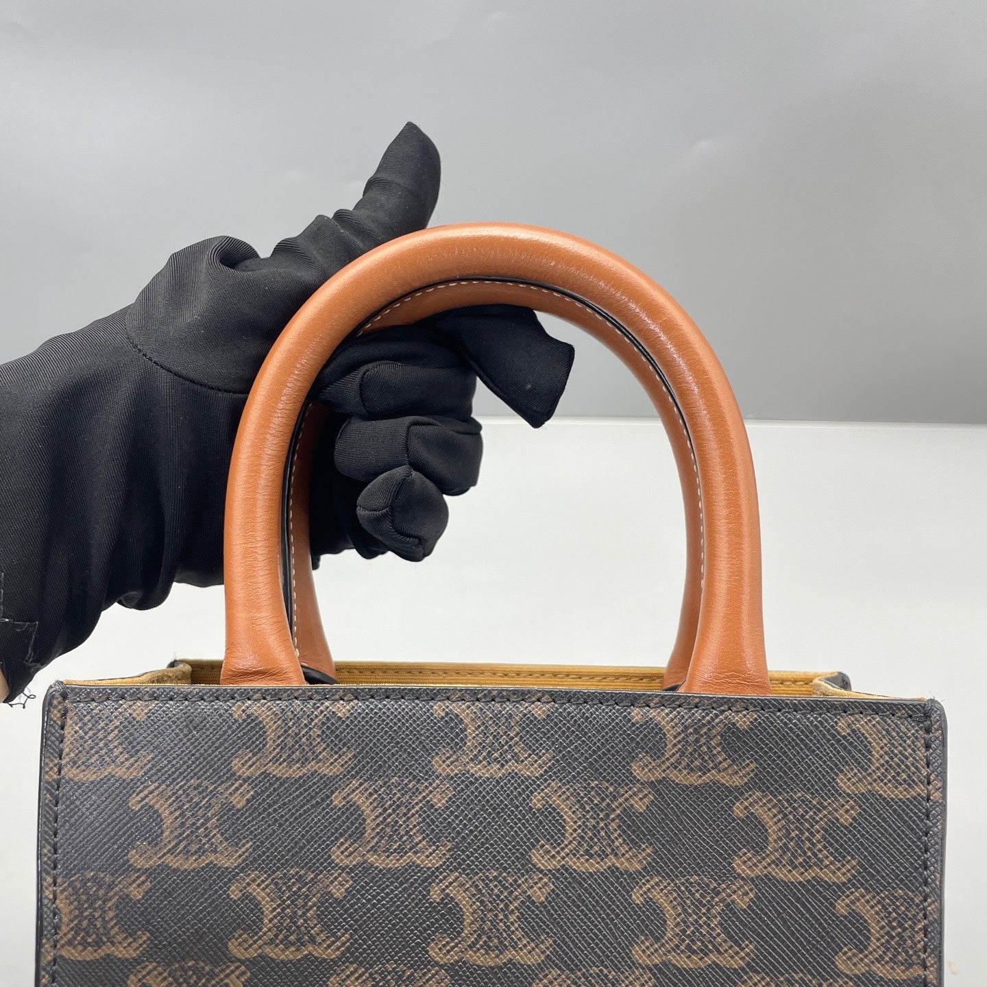 Celine - Vertical Cabas - Leather - Brown - (mini)