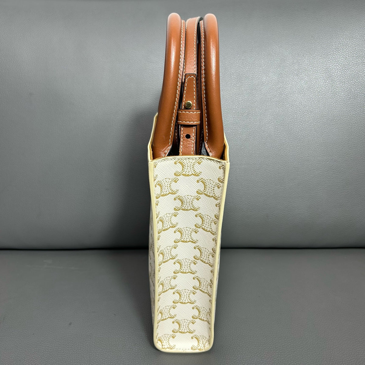 Celine - Vertical Cabas Mini in Triomphe Canvas - Cloth - Beige - (mini)
