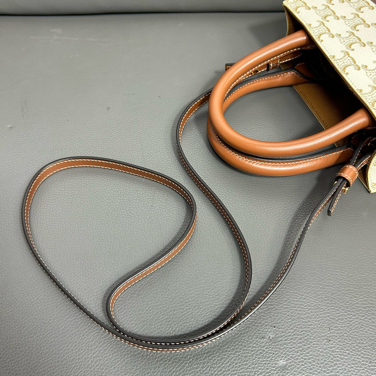 Celine - Vertical Cabas Mini in Triomphe Canvas - Cloth - Beige - (mini)
