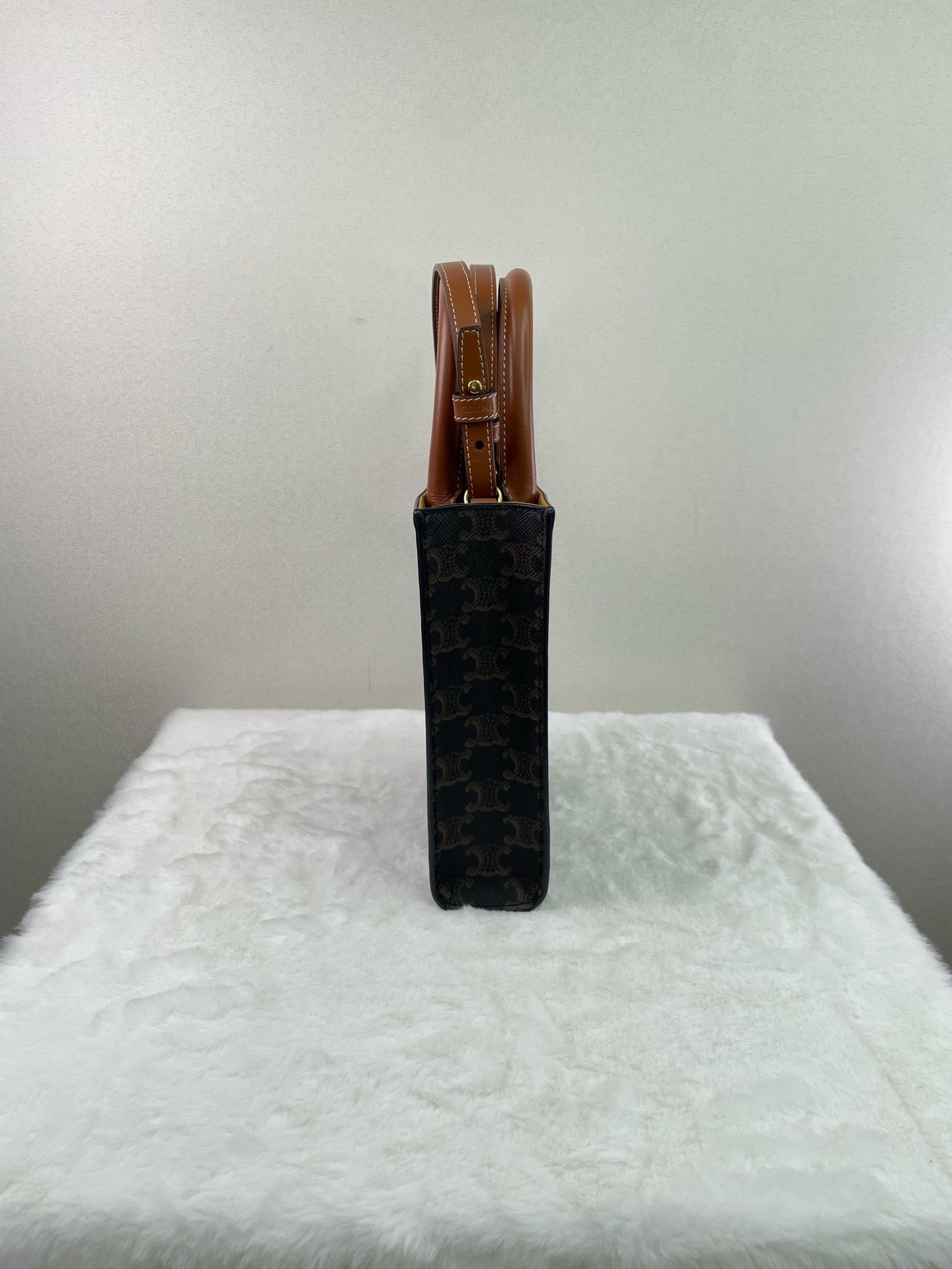 Celine - Vertical Cabas - Synthetic - Brown - (mini)