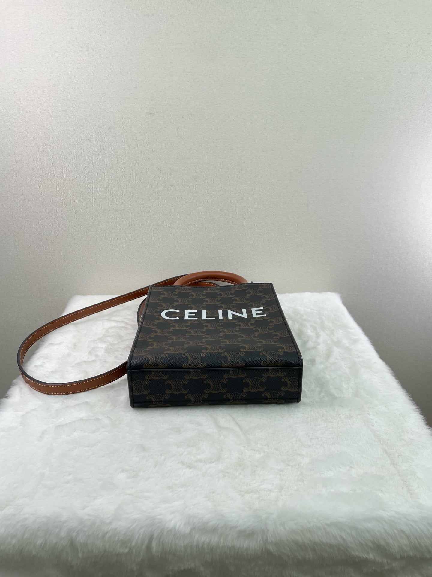 Celine - Vertical Cabas - Synthetic - Brown - (mini)