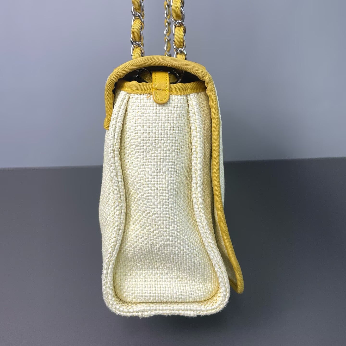 Chanel - 16C Beach Messenger Bag - Canvas with leather trim - Yellow and Beige - (medium)