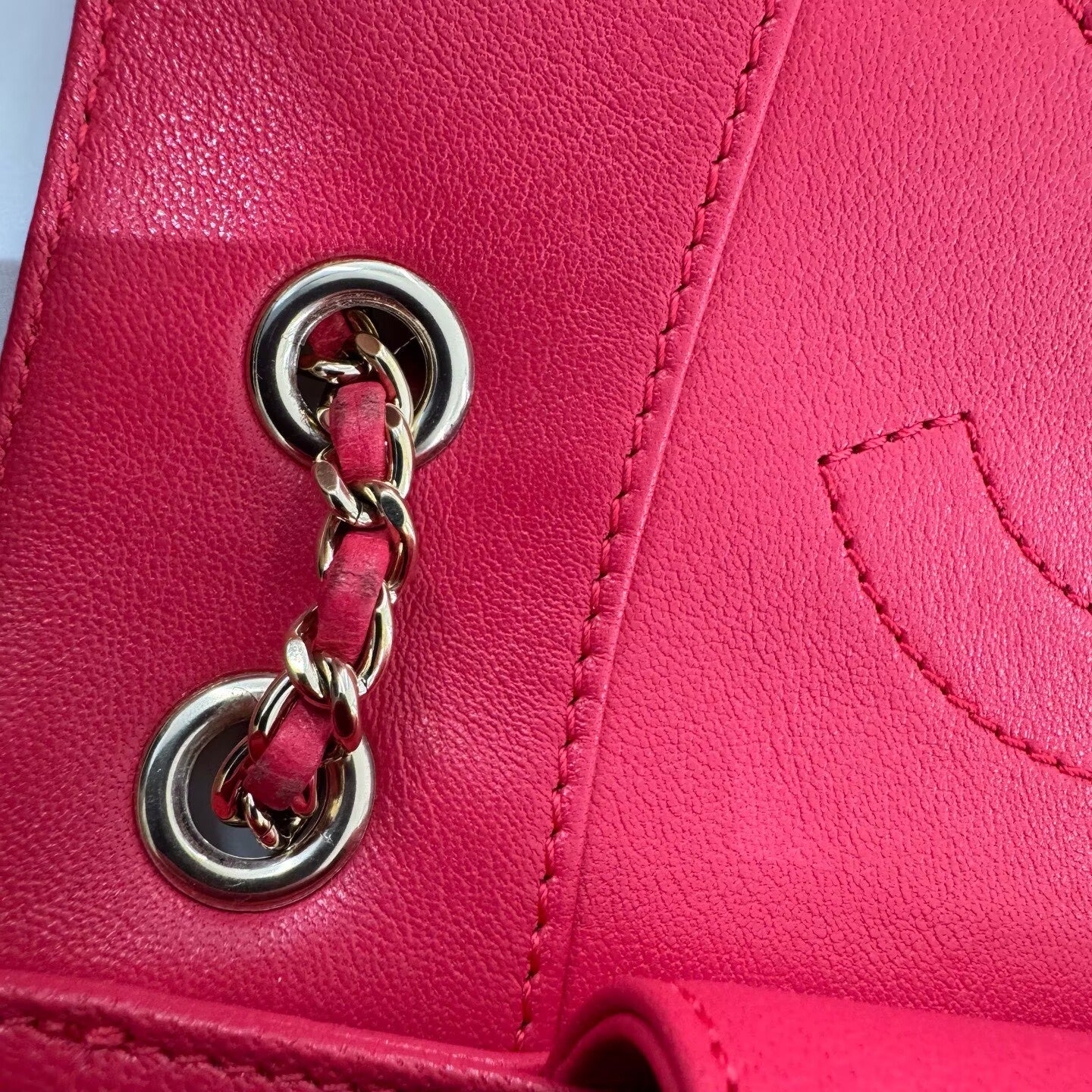 Chanel - 17P Flap Bag - Lambskin leather - Rose Pink Color-Block with Gold-Tone Hardware - (small)