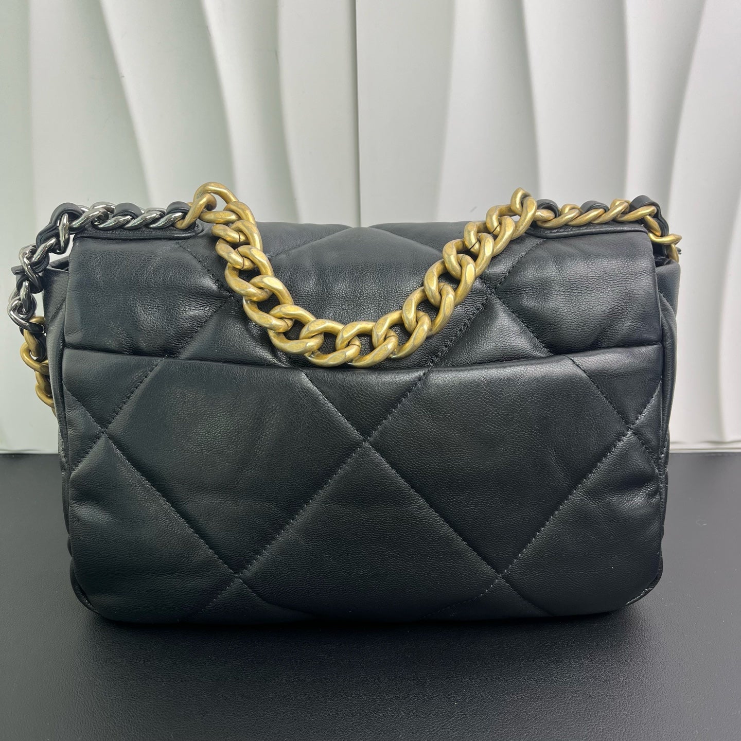 Chanel - 19 Bag - Goatskin leather - Black with Mixed-Tone Hardware - (Small)