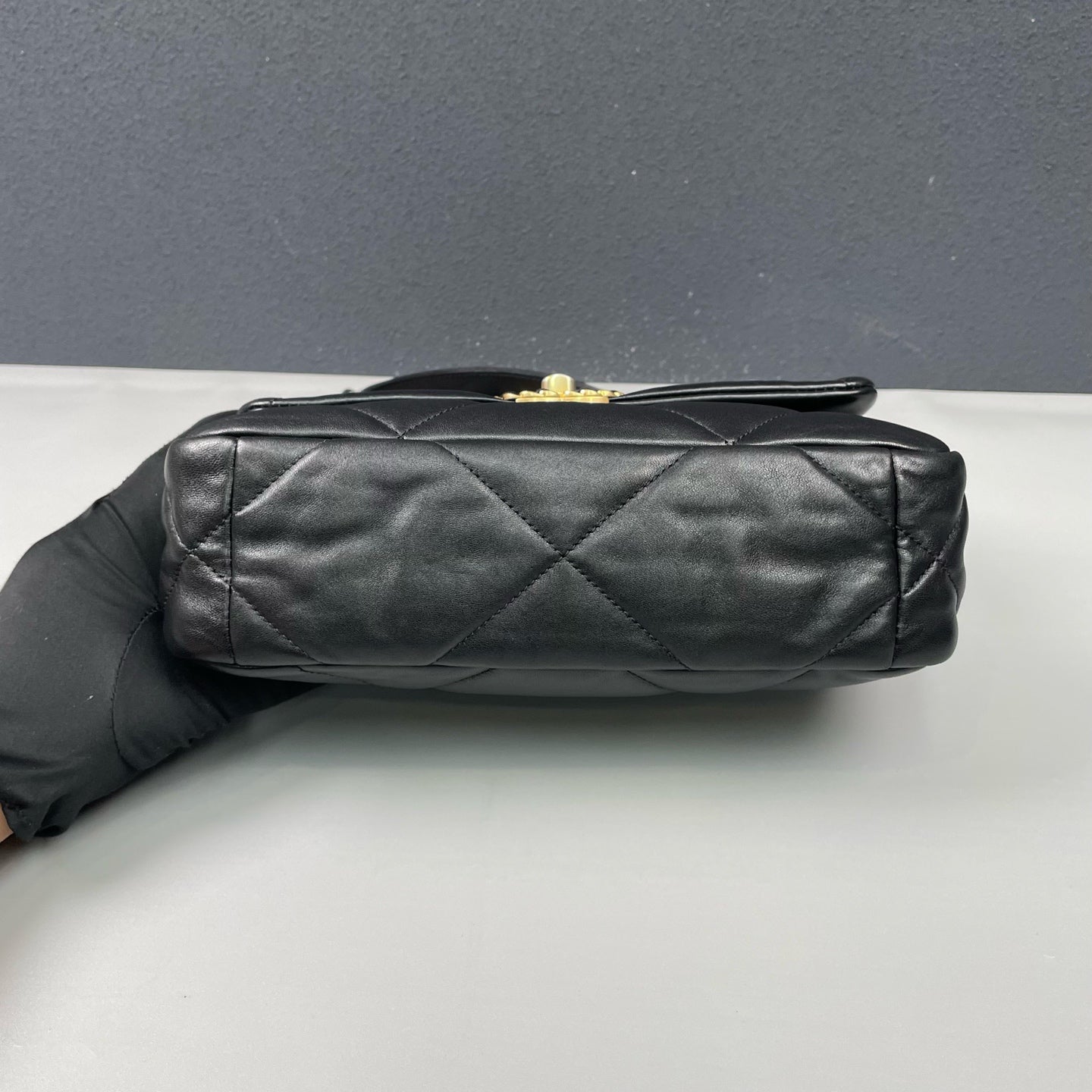 Chanel - 19 Bag - Lambskin leather - Black with Mixed-Tone Hardware - (Small)