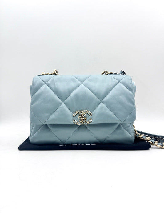 Chanel - 19 Bag - Lambskin leather - Tiffany Blue with Gold-Tone Hardware - (Medium)
