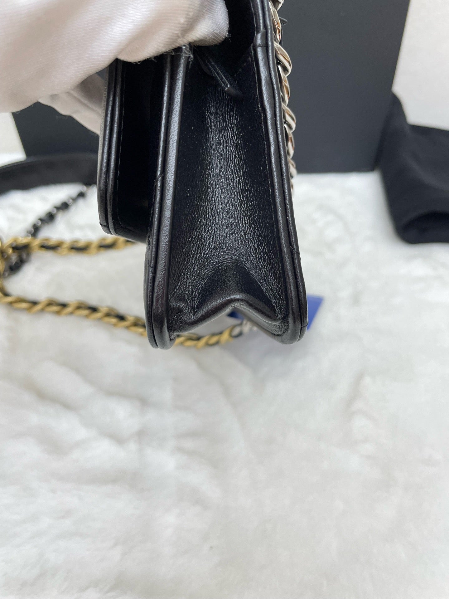 Chanel - 19 Bag - Leather - Black - (mini)