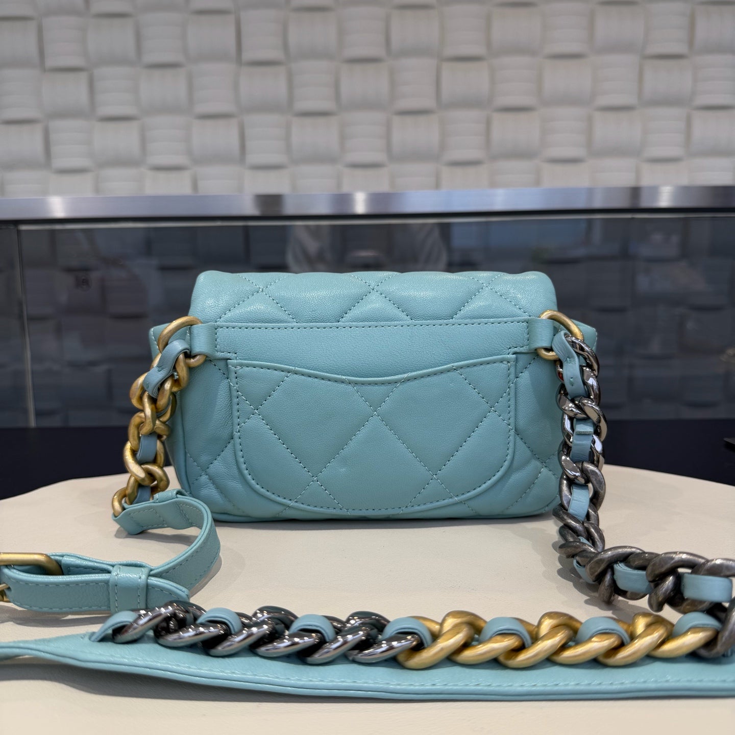 Chanel - 19 Bag - Leather - Blue - (mini)