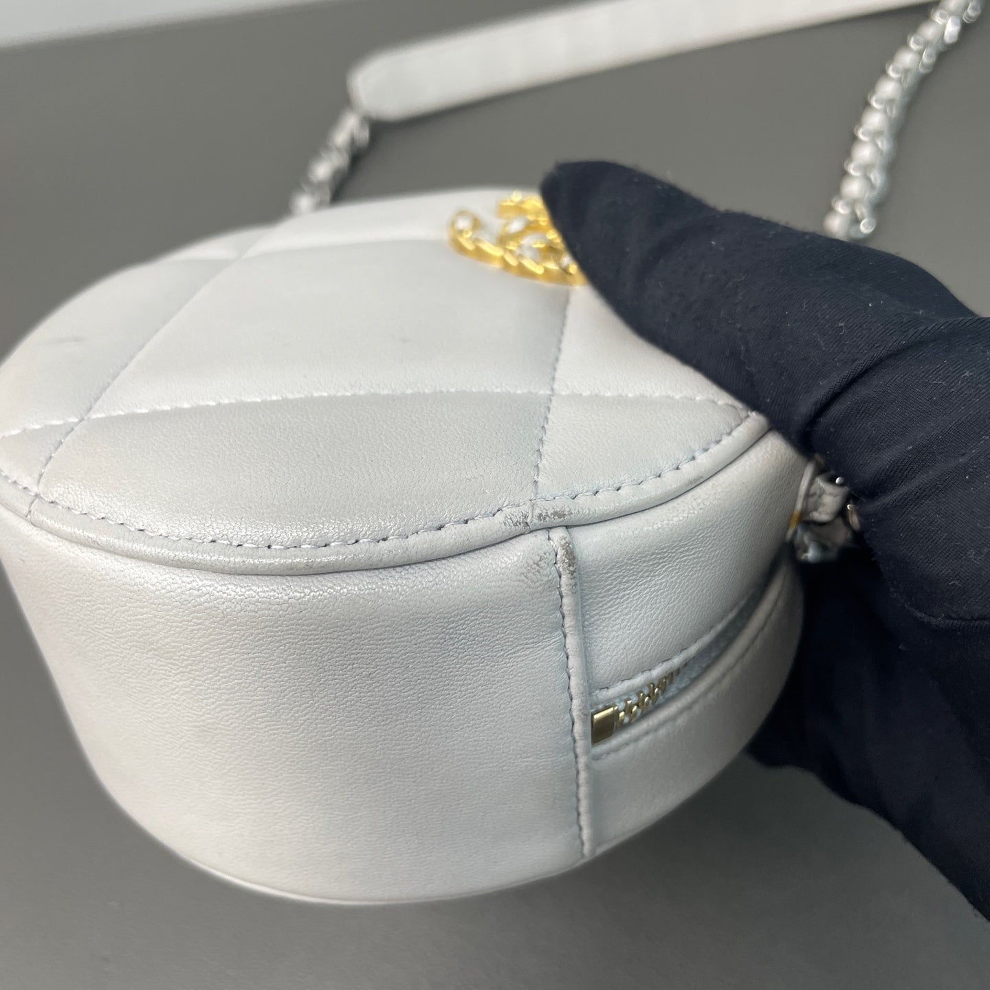 Chanel - 19 Bag - Leather - Grey - (mini)