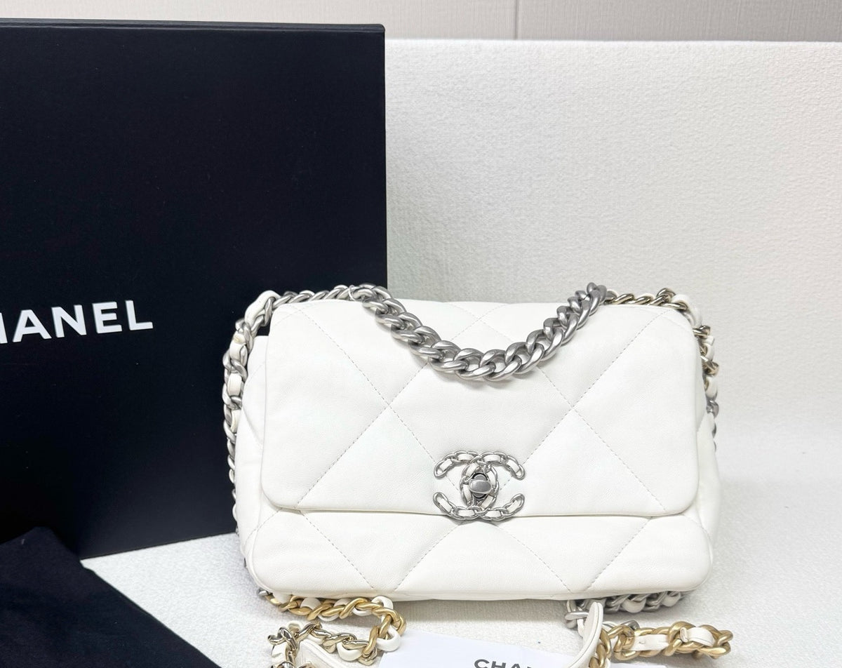 Chanel - 19 bag - Leather - White - (small)