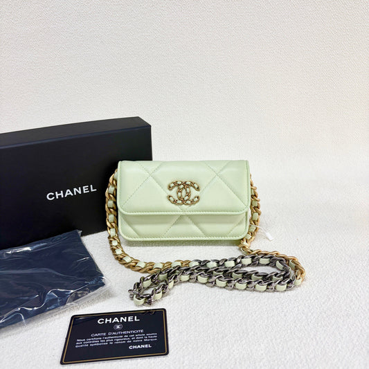 Chanel - 19 bag mini - Leather - Green - (mini)