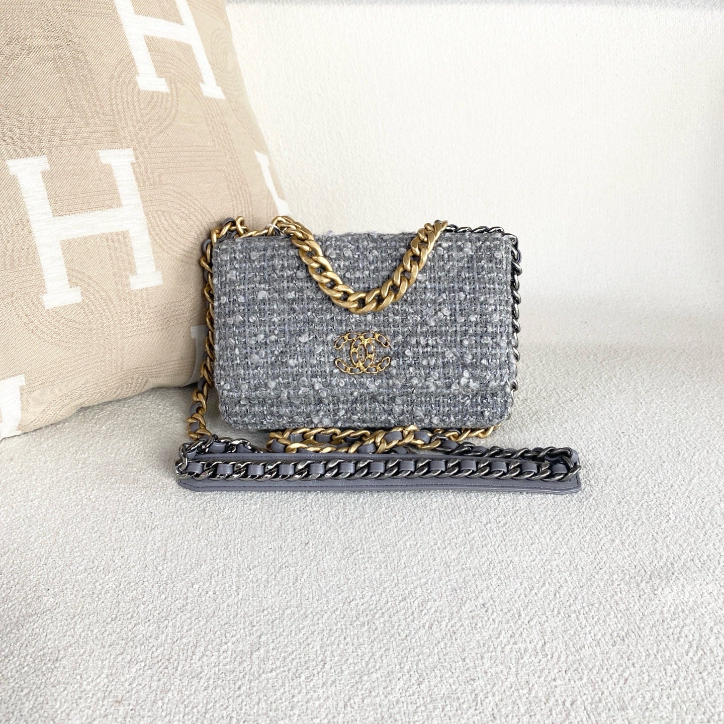 Chanel - 19 Bag WOC - Cloth - Grey - (Mini)
