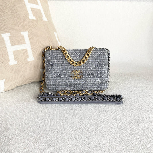 Chanel - 19 Bag WOC - Cloth - Grey - (Mini)