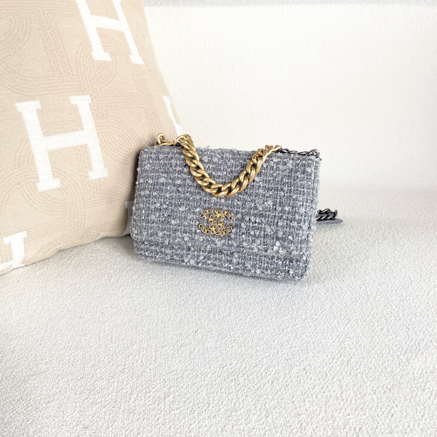 Chanel - 19 Bag WOC - Cloth - Grey - (Mini)