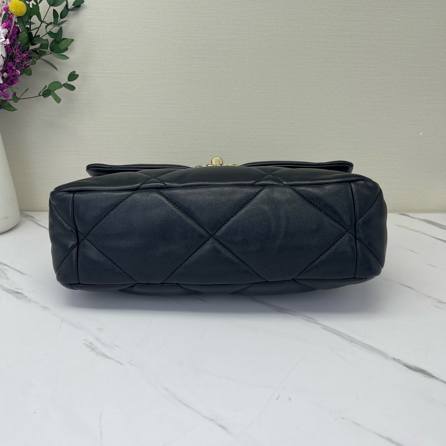Chanel - 19 - Leather - Black - (large)