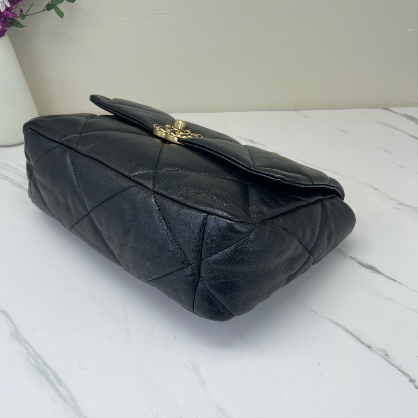 Chanel - 19 - Leather - Black - (large)