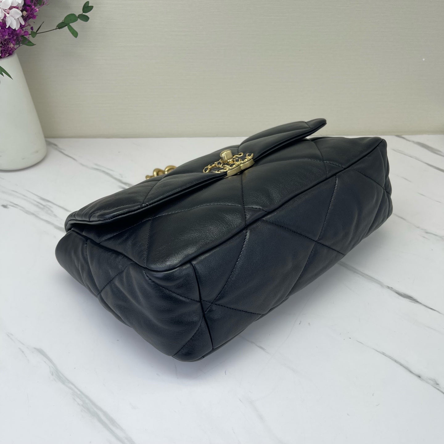 Chanel - 19 - Leather - Black - (large)