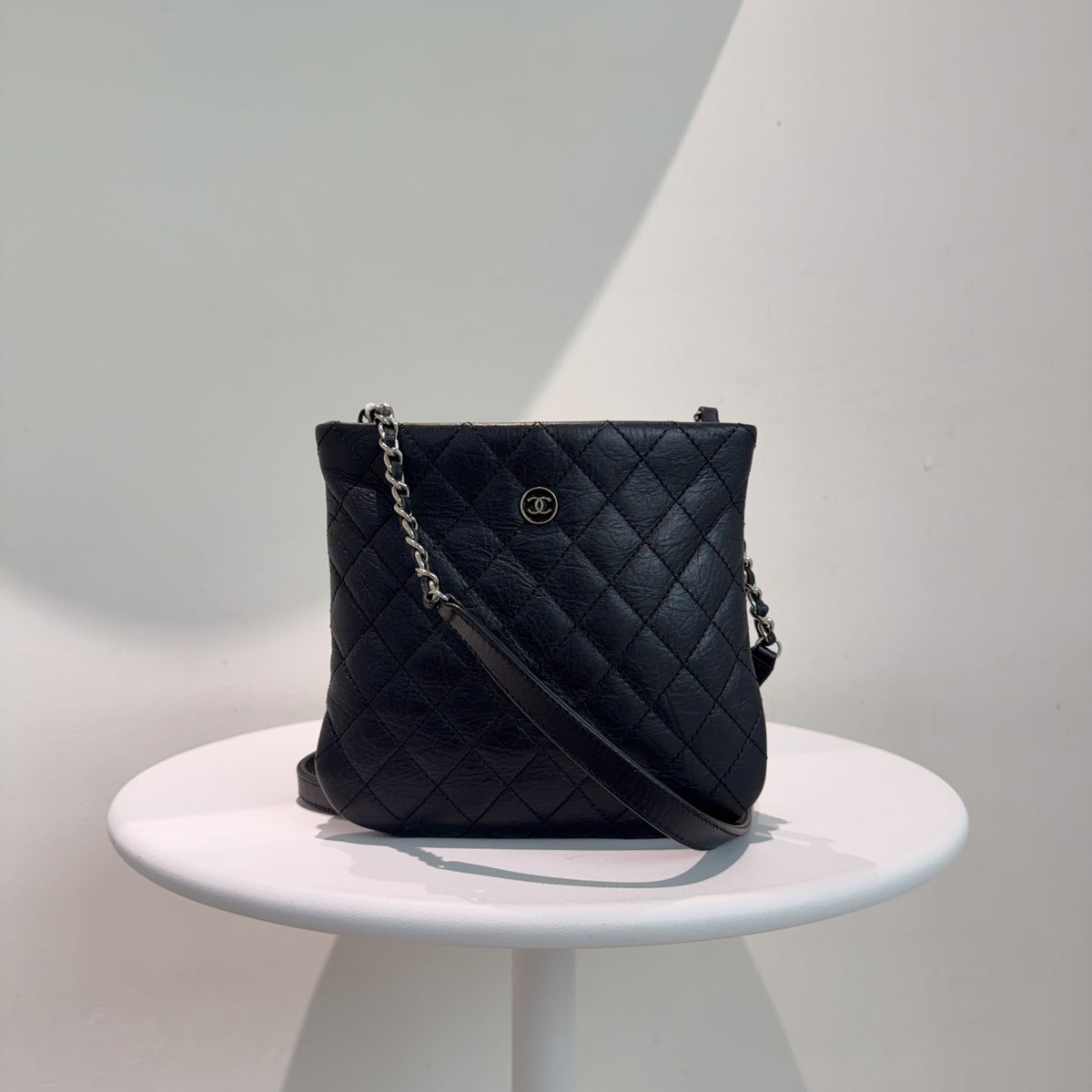 Chanel - 19 - Leather - Black - (mini)