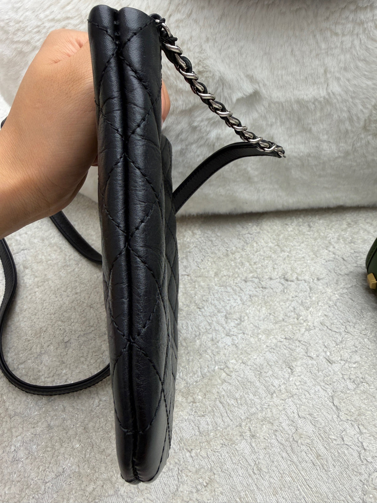 Chanel - 19 - Leather - Black - (mini)