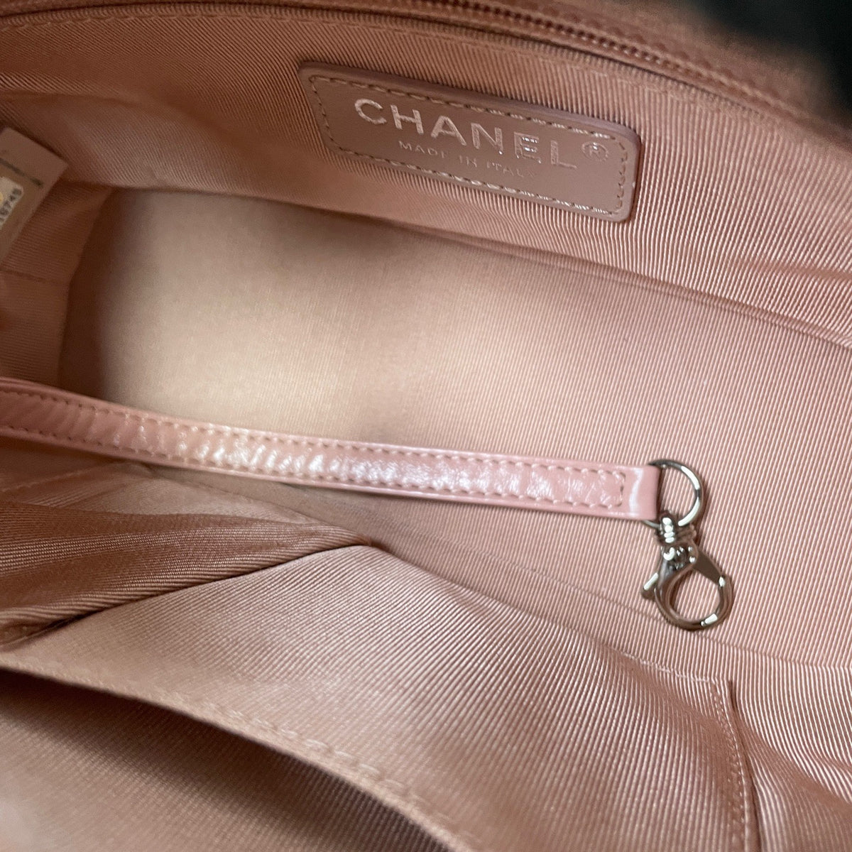 Chanel - 19 - Leather - Pink - (mini)
