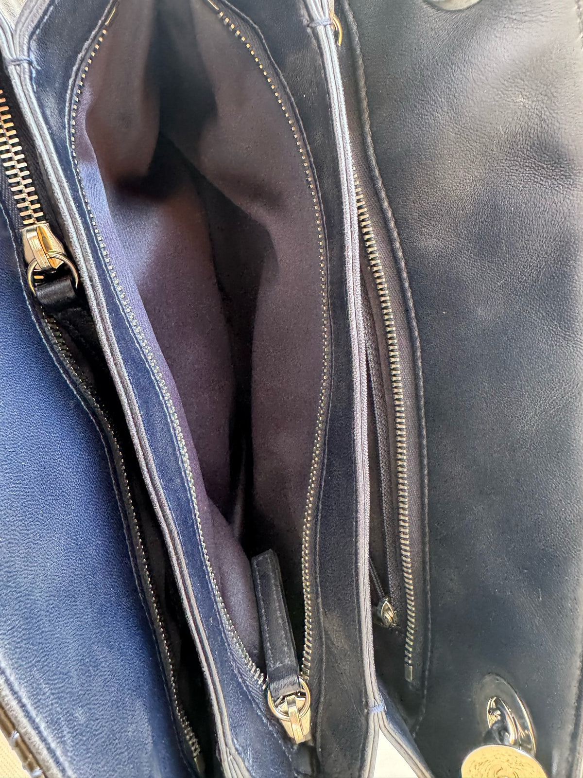 Chanel - 19 - Patent leather - Navy - (medium)