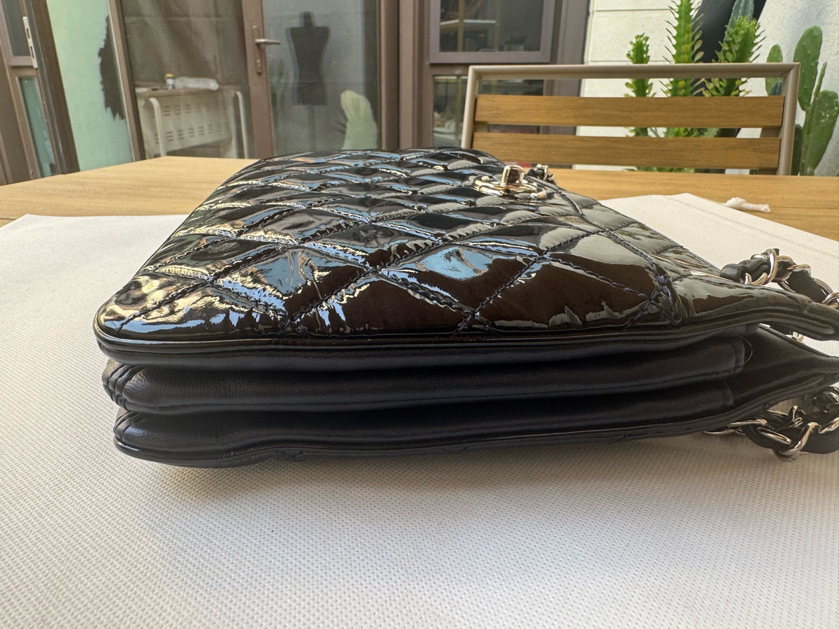 Chanel - 19 - Patent leather - Navy - (medium)