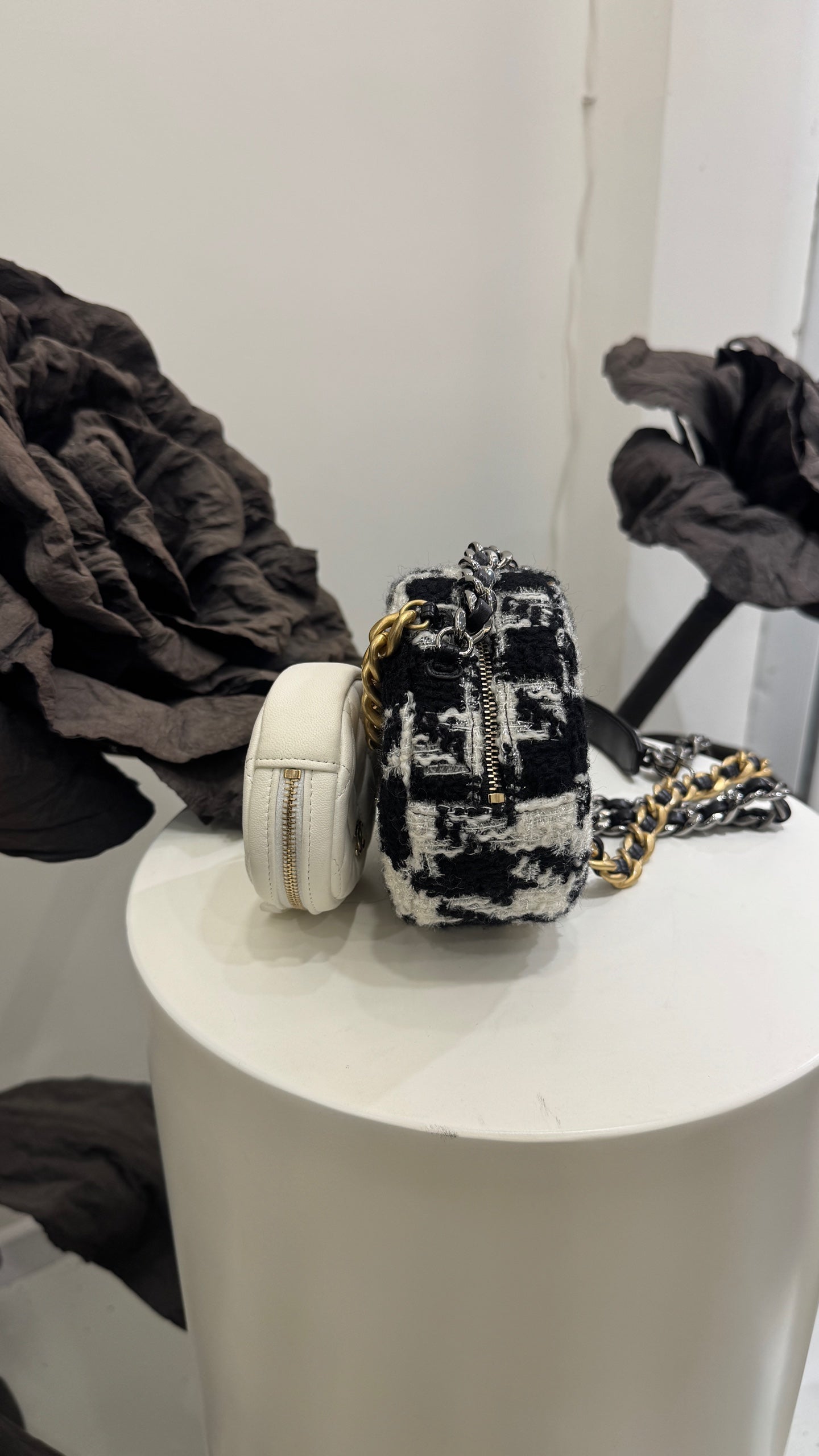 Chanel - 19 - Tweed - Multicolour - (mini)