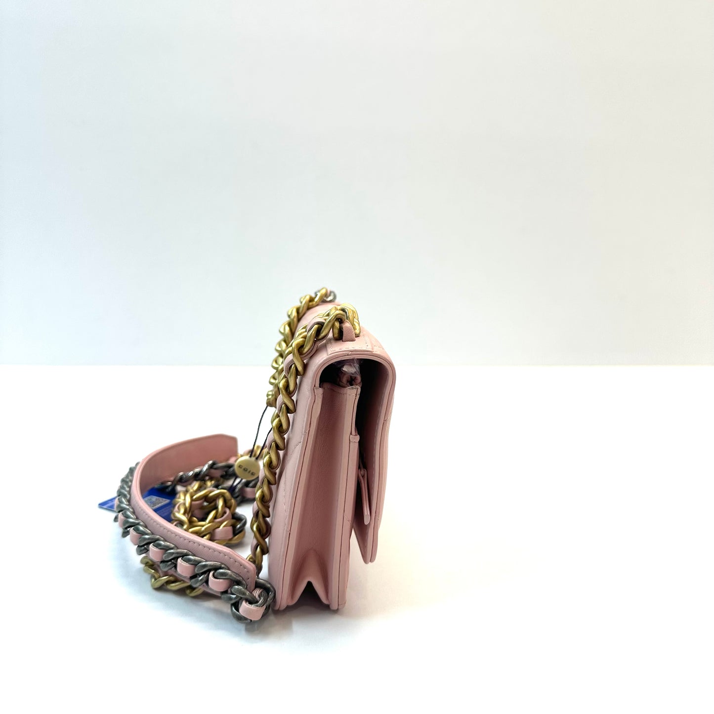 Chanel - 19 WOC - Leather - Pink