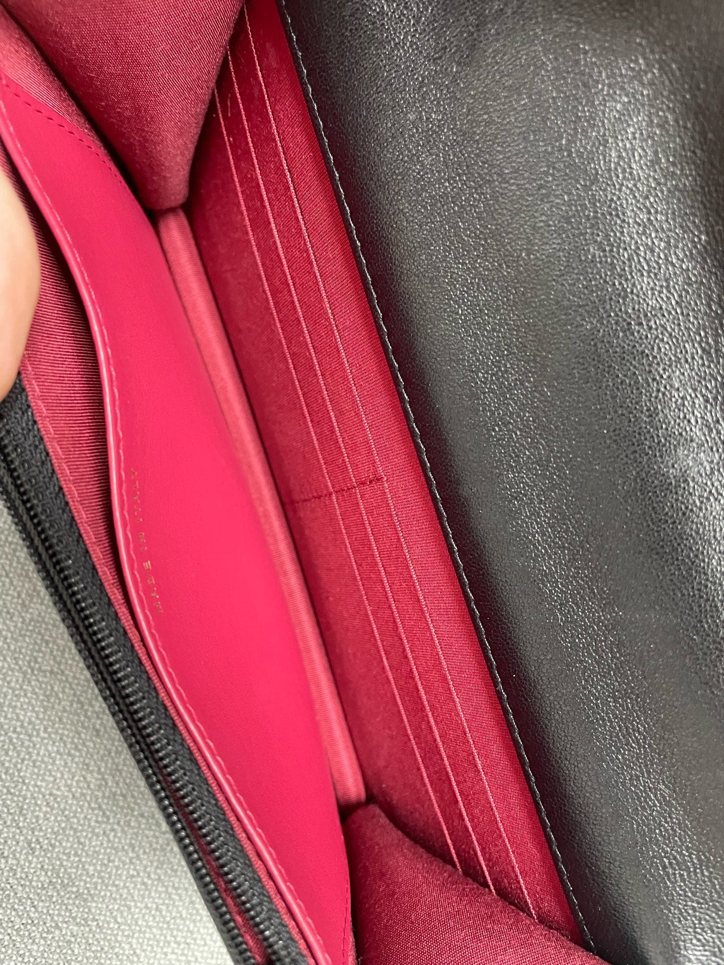 Chanel - 19 WOC - Leather - Black - (mini)