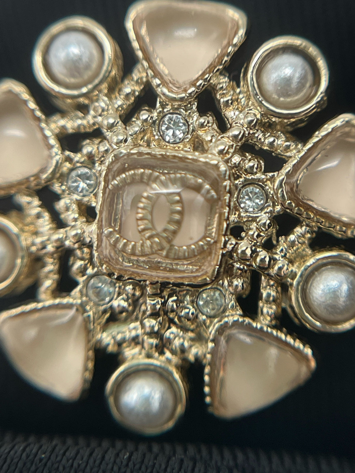 Chanel - 19B - Crystal - Gold
