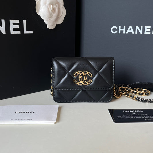 Chanel - 19bag - Leather - Black - (mini)