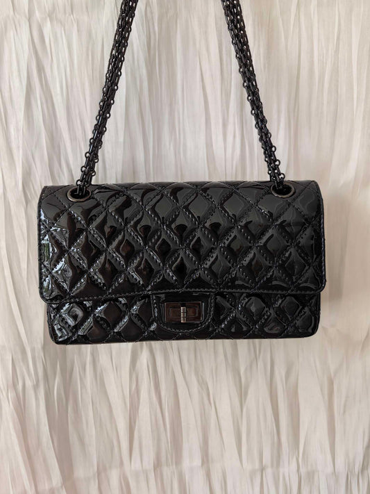 Chanel - 2.55 Flap Bag - Patent leather - Black - (small)