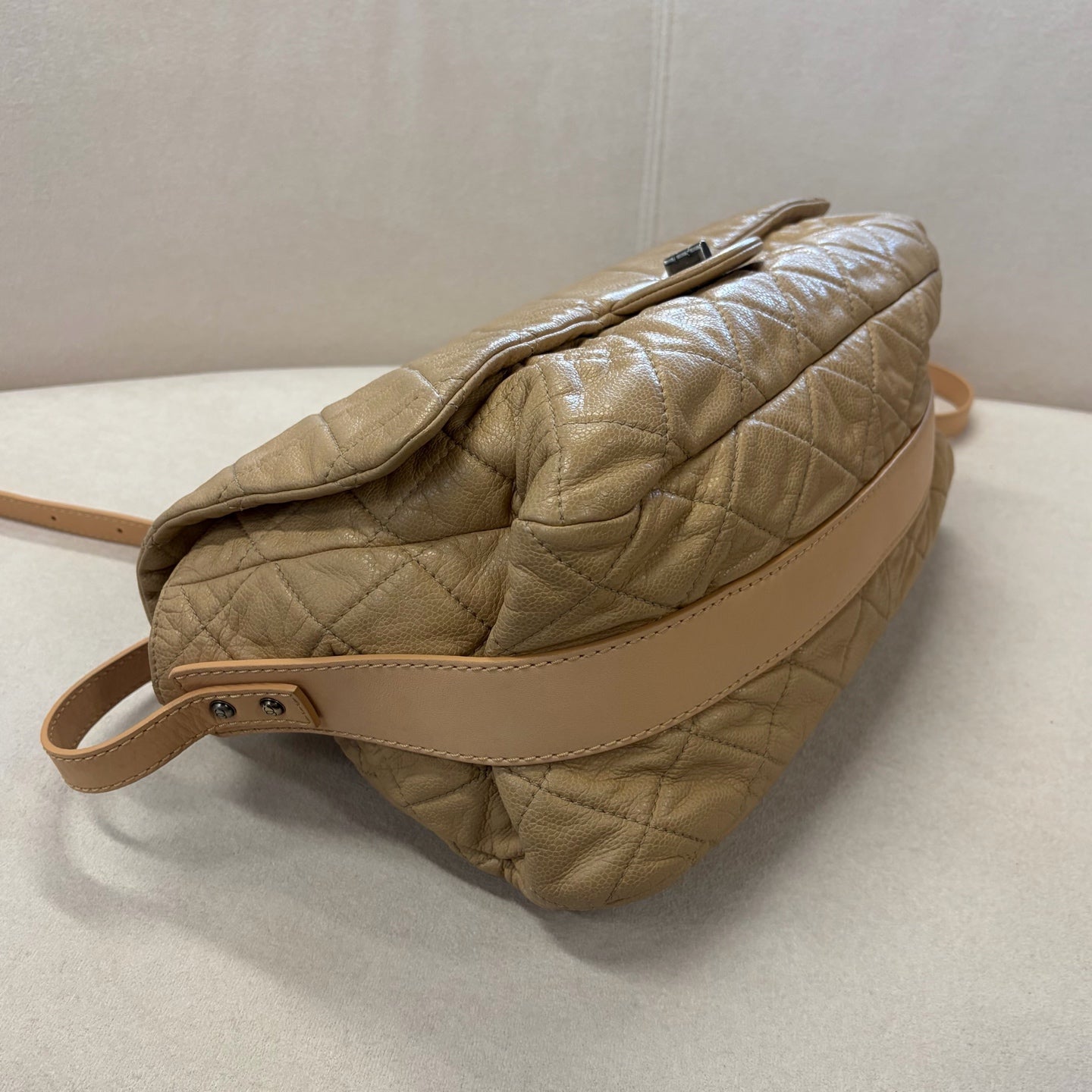 Chanel - 2.55 - Leather - Beige - (large)