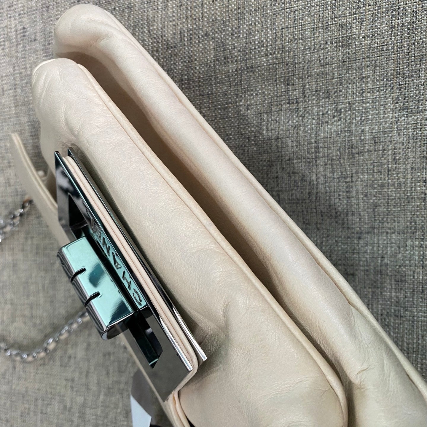 Chanel - 2.55 - Leather - Beige - (mini)