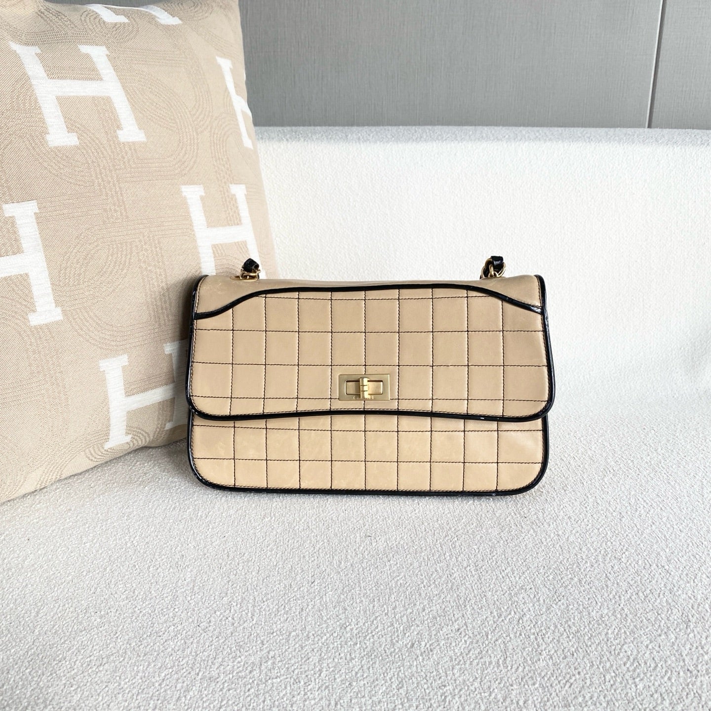 Chanel - 2.55 - Leather - Beige - (Other)