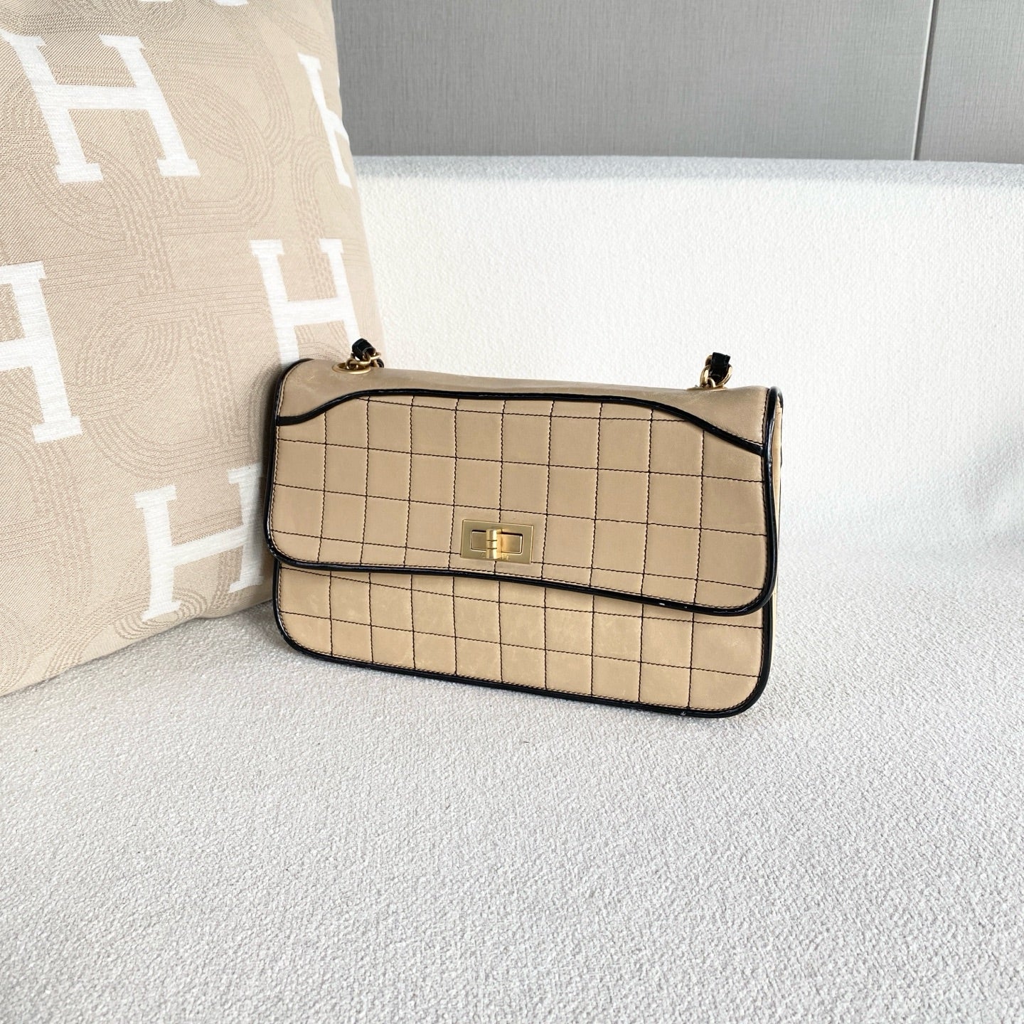 Chanel - 2.55 - Leather - Beige - (Other)