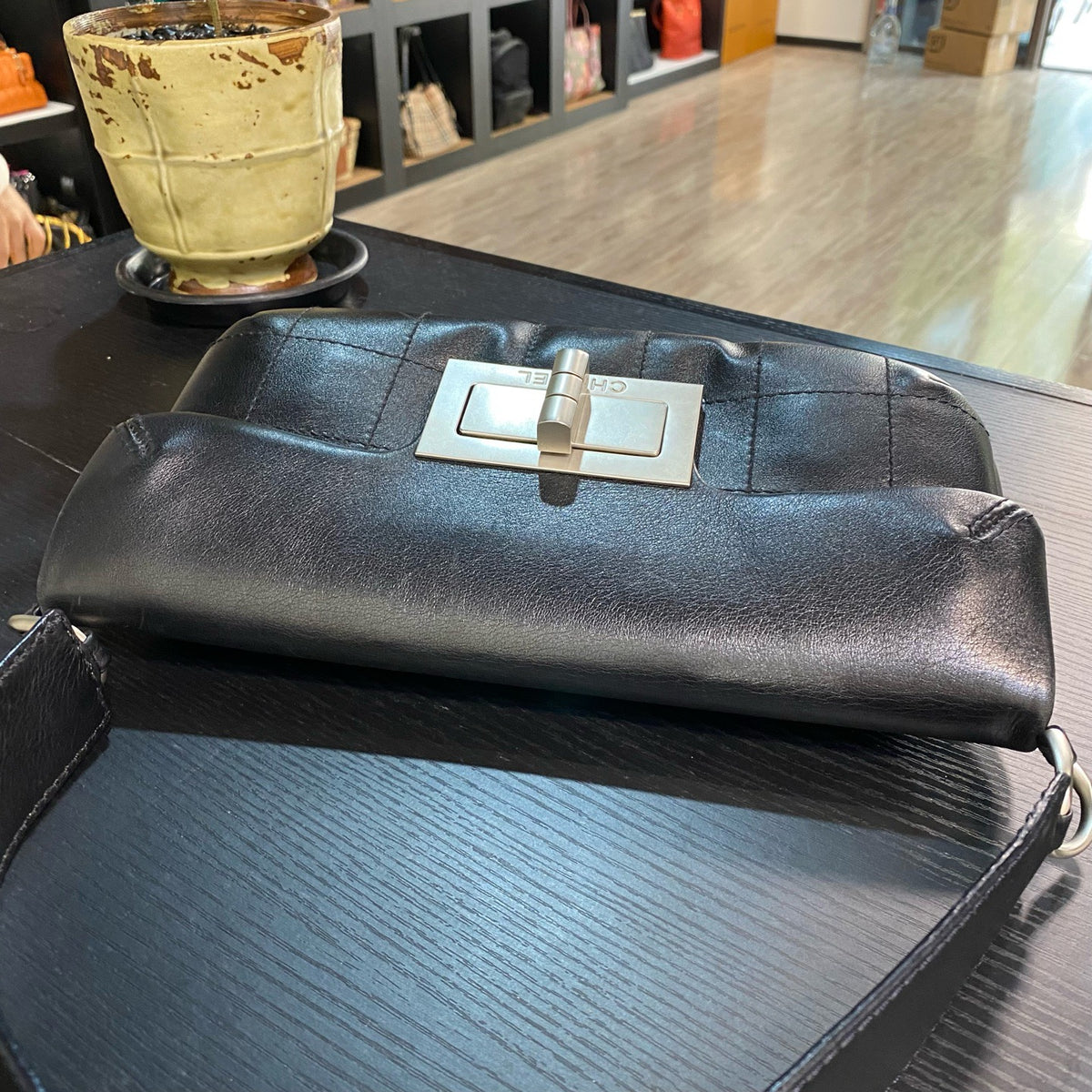 Chanel - 2.55 - Leather - Black