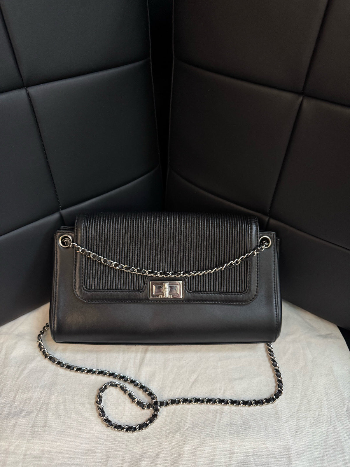 Chanel - 2.55 - Leather - Black - (medium)