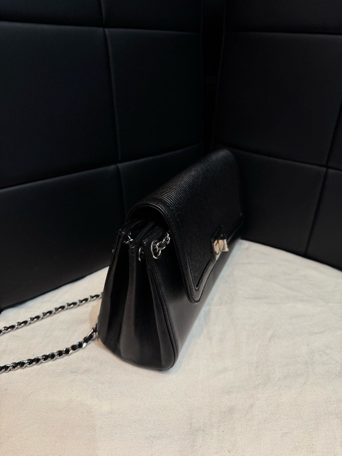 Chanel - 2.55 - Leather - Black - (medium)