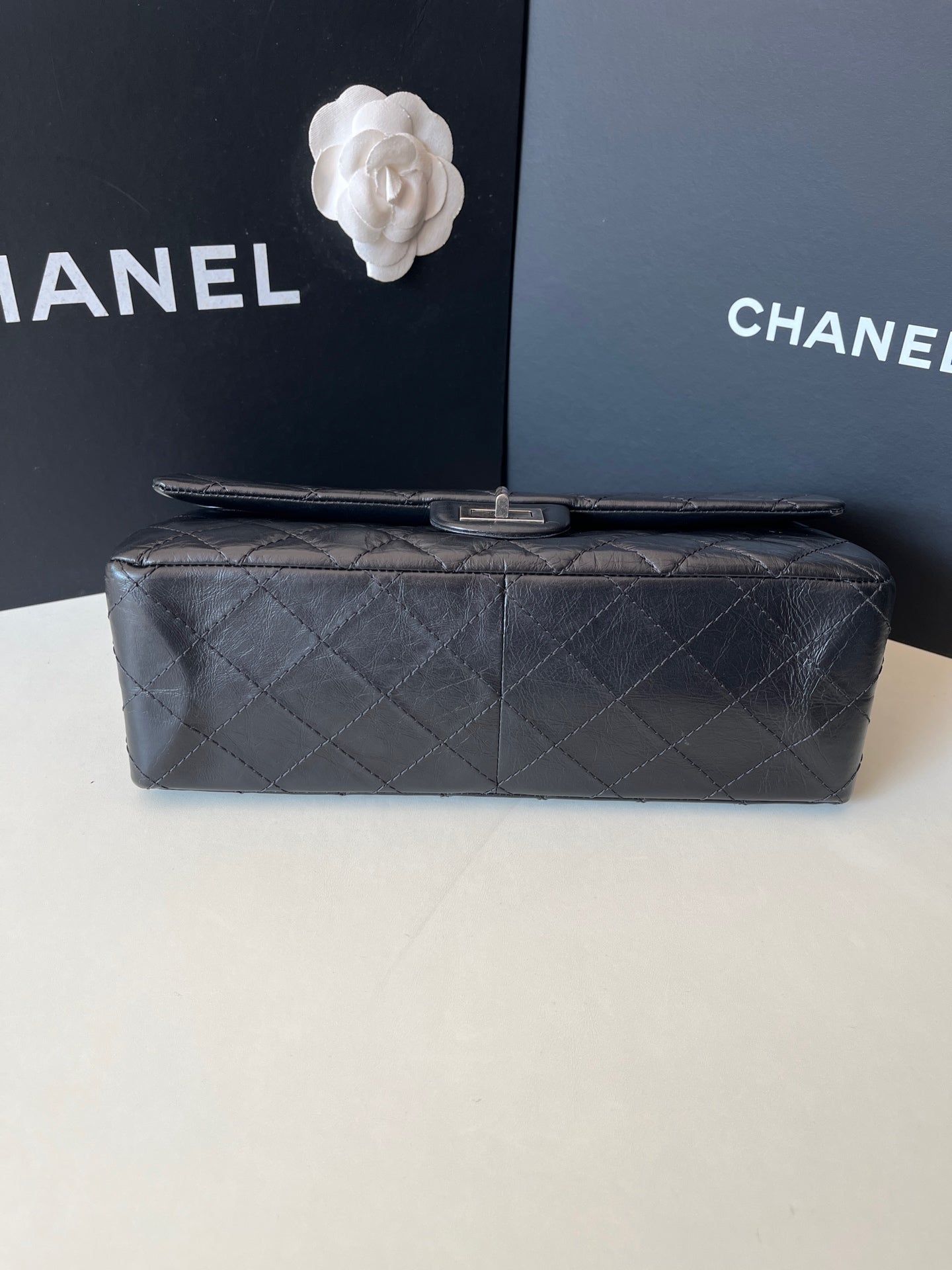Chanel - 2.55 - Leather - Black - (medium)