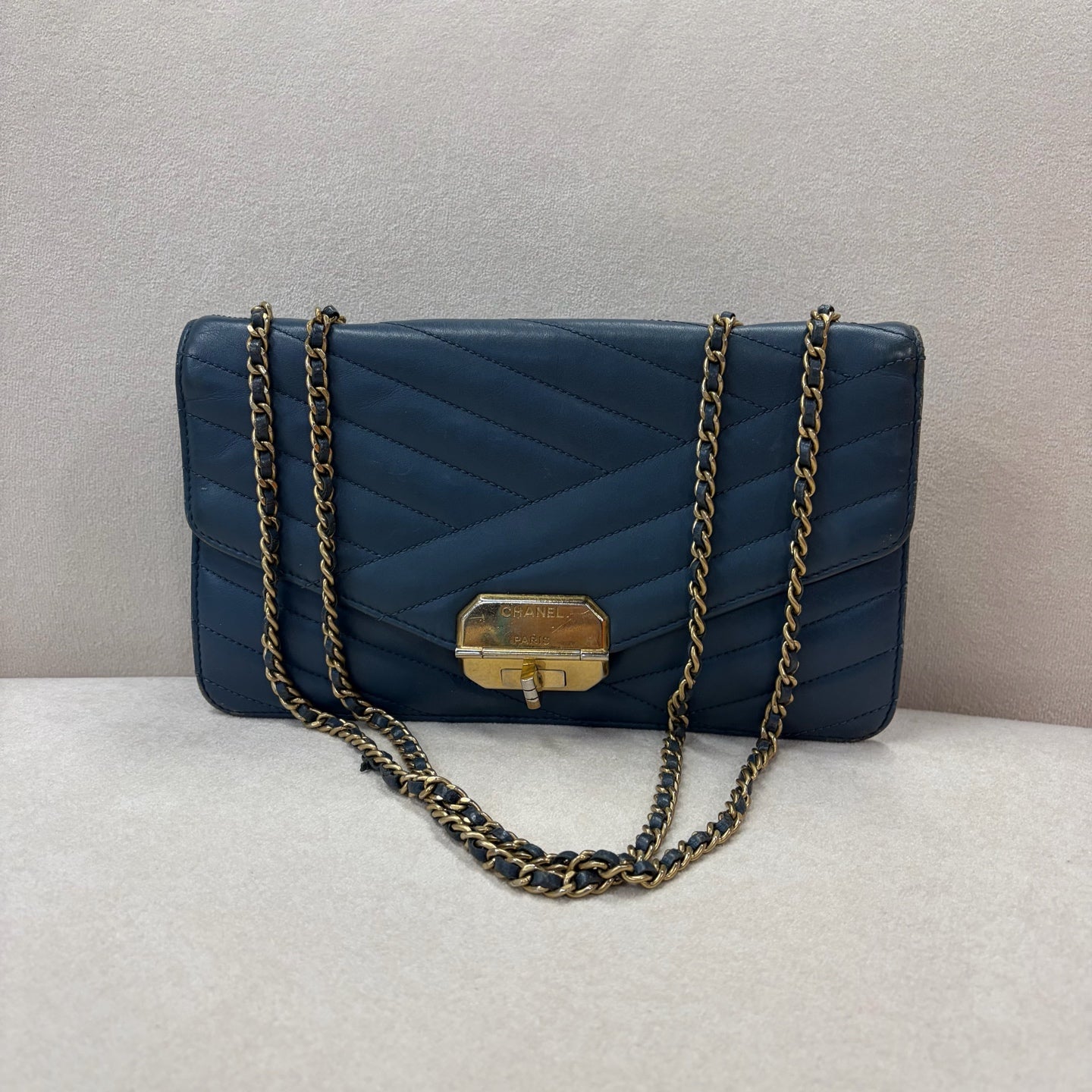 Chanel - 2.55 - Leather - Blue - (medium)