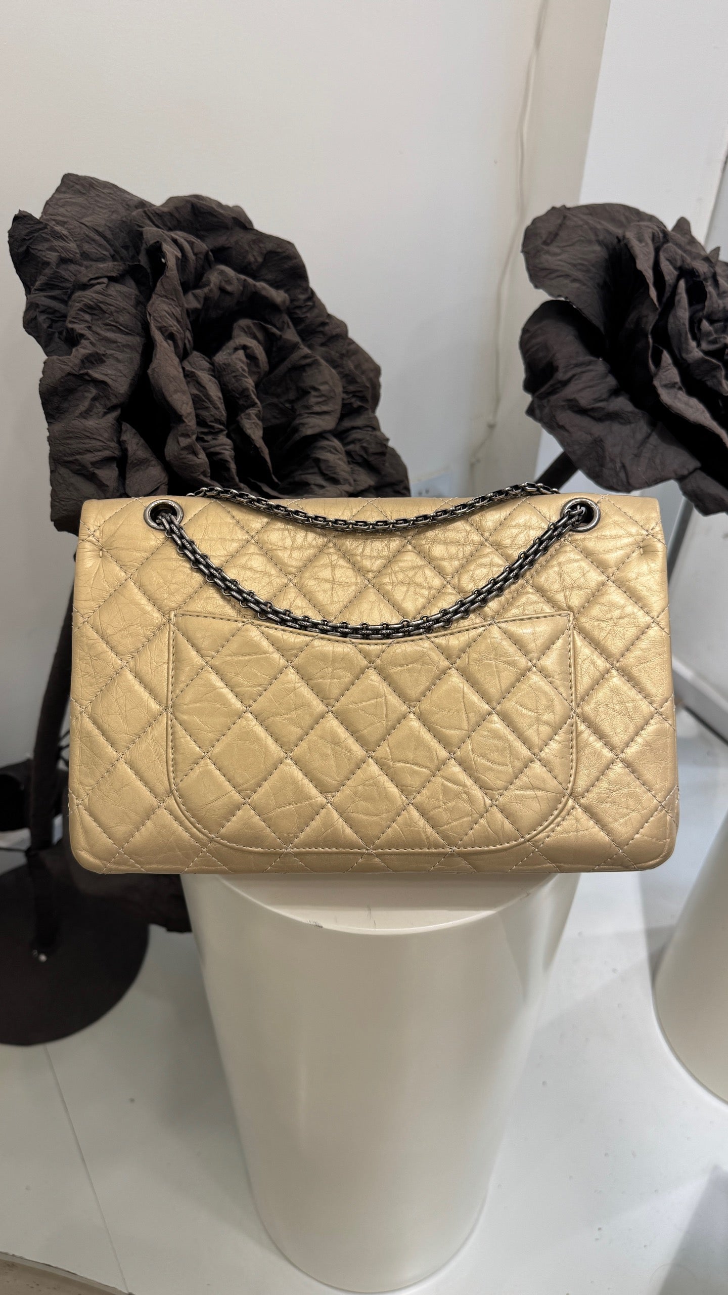 Chanel - 2.55 - Leather - Gold - (large)