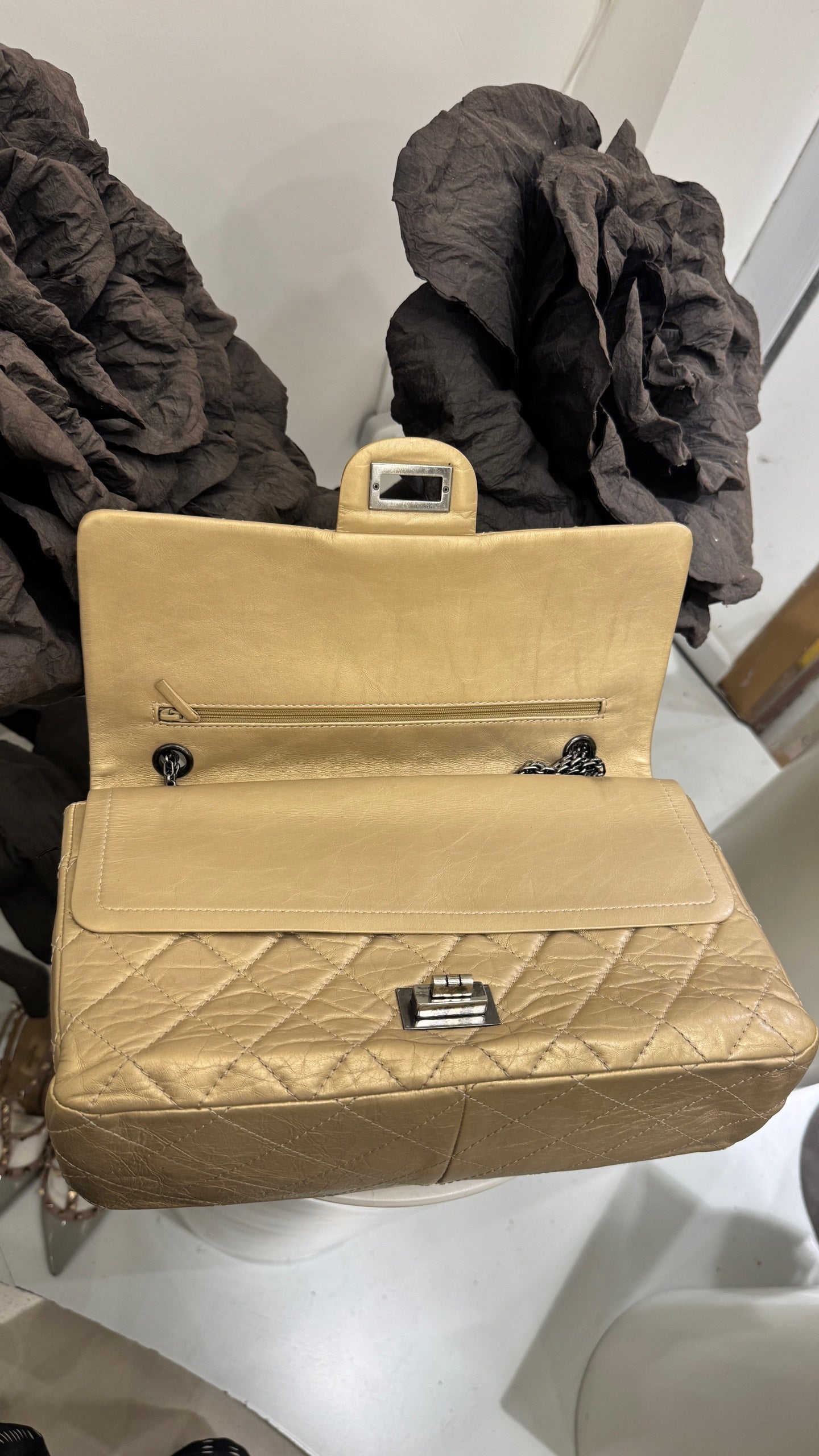 Chanel - 2.55 - Leather - Gold - (large)